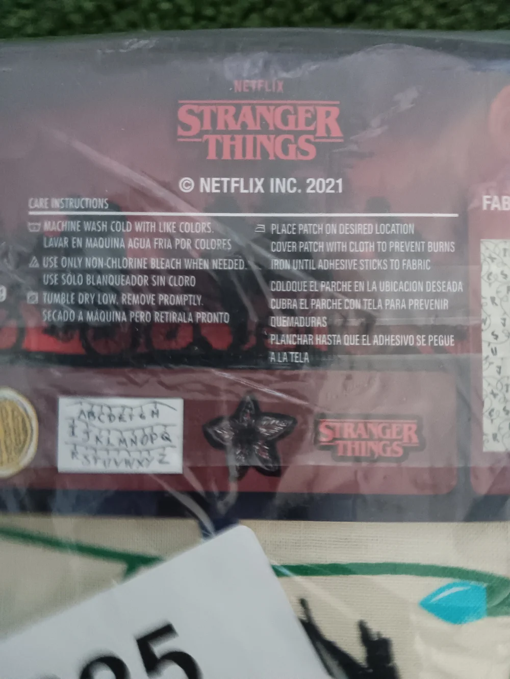 Netflix Stranger Things Fabric Kit - White with Red, Yellow, Brown Accents